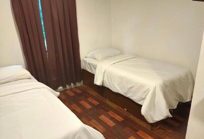 سوییت سوپریور, Mz Hotel Official Account