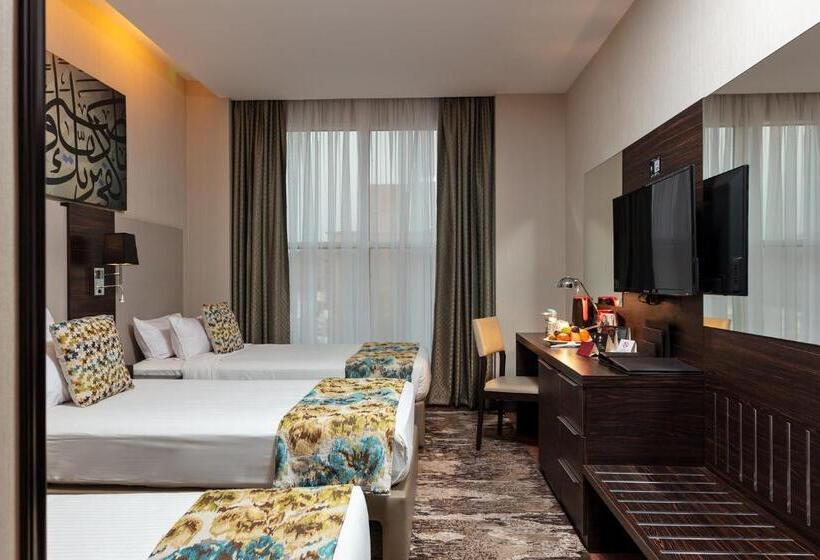 اتاق استاندارد سه نفره, M Hotel Makkah By Millennium