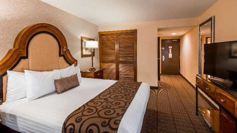 اتاق استاندارد سه نفره, M Hotel Makkah By Millennium