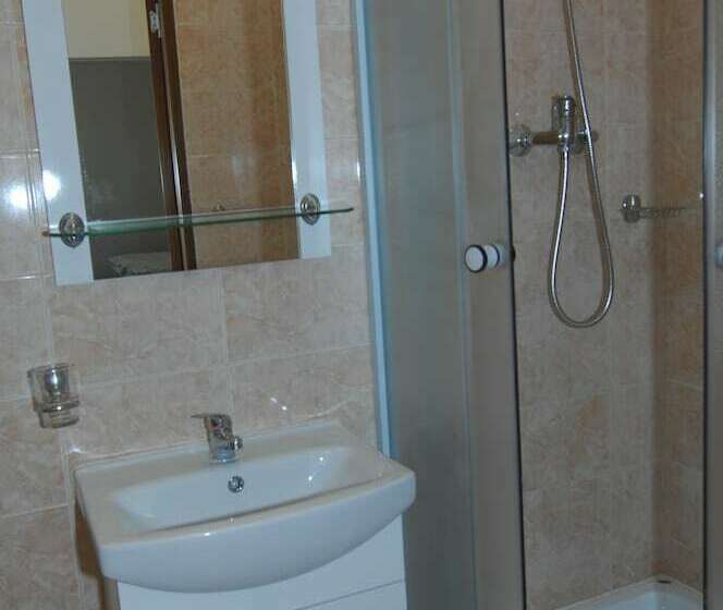 إستوديو قياسى, Main Square Apartments & More