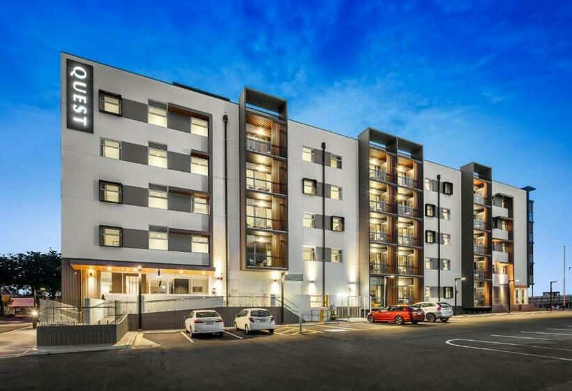 استودیوی استاندارد, Quest Port Adelaide