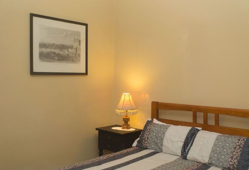 Семейный Номер Совместный Санузел, Southern Railway Hotel Goulburn