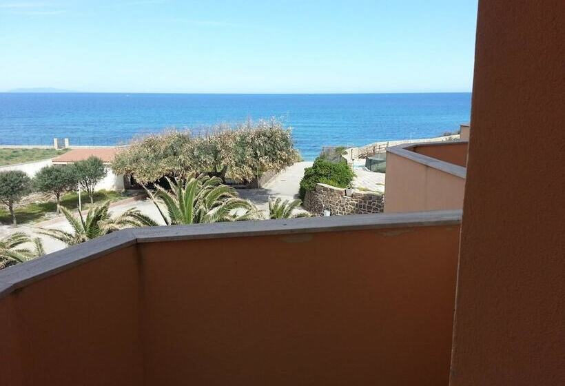 Четырехместный Номер Стандарт Вид на Море, Castelsardo Domus Beach