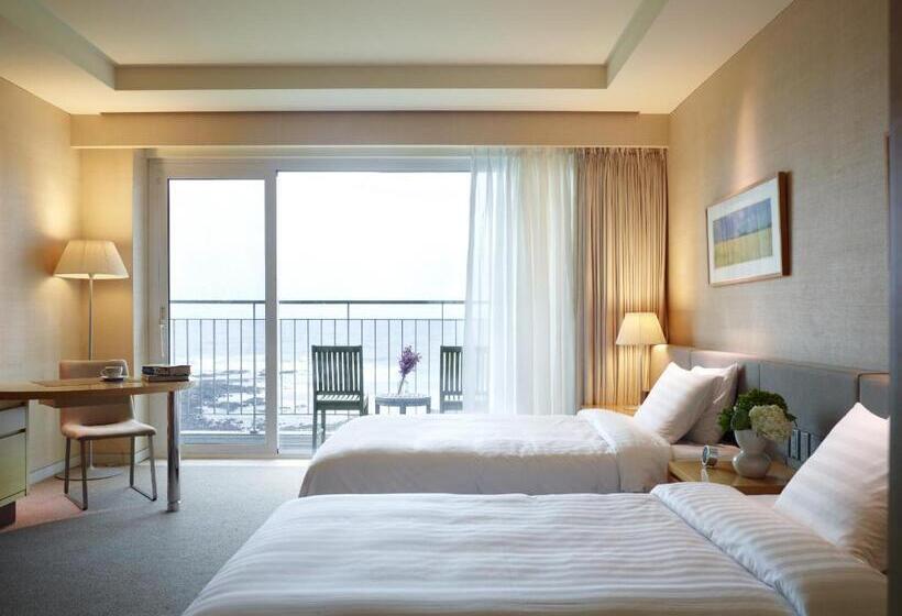 行政房间, Haevichi Hotel & Resort Jeju