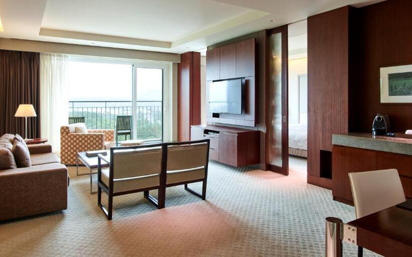 Люкс Superior, Haevichi Hotel & Resort Jeju