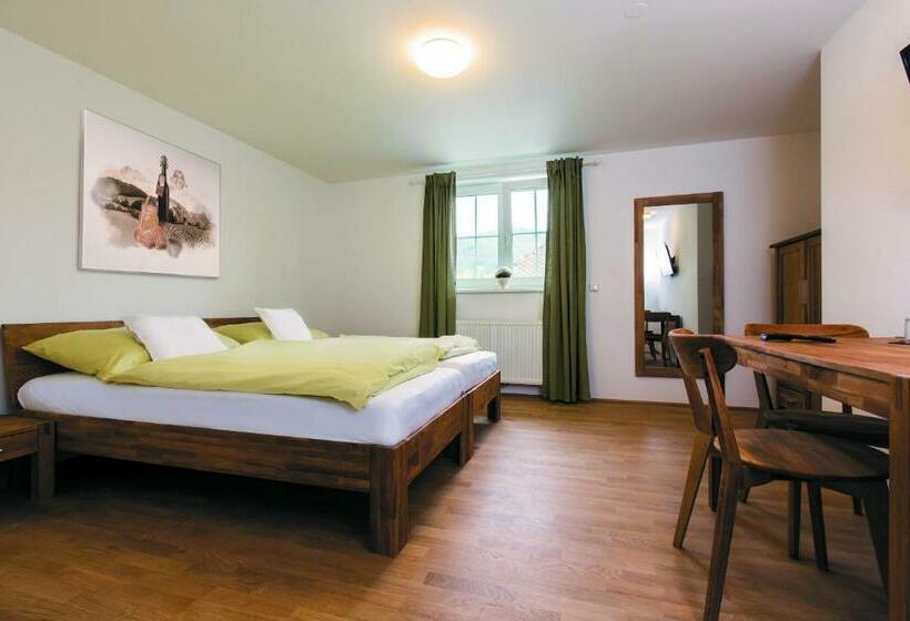 デラックストリプルルーム, Bierhotel Ranklleiten Almtal