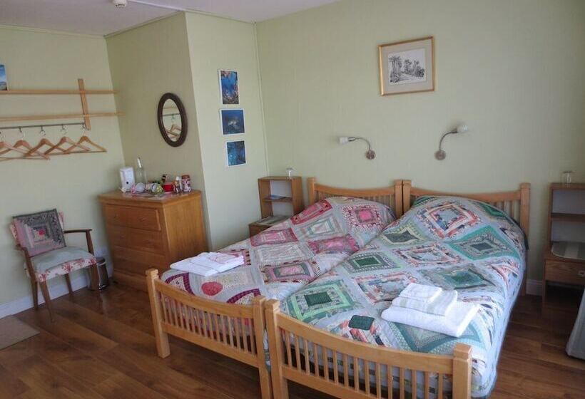 4인용 스탠다드 룸, The Stone House B&b