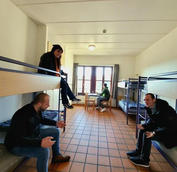 חדר סטנדרט לארבעה, Auberge De Jeunesse De Bouillon