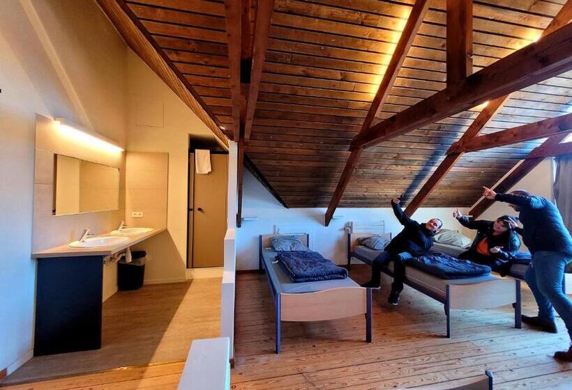 غرفة قياسية رباعية, Auberge De Jeunesse De Bouillon