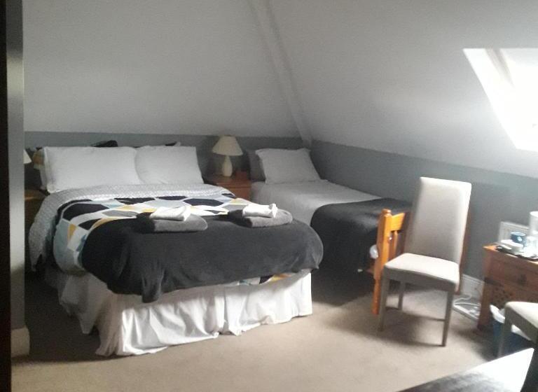 스탠다드 룸, The Curragh Country House Accommodation