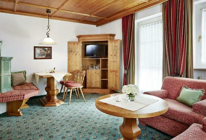 آپارتمان 1 خوابه با بالکن, Villa Angela