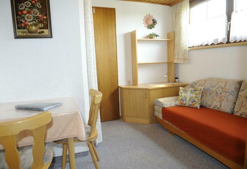 Familjerum, Haus Dorfer