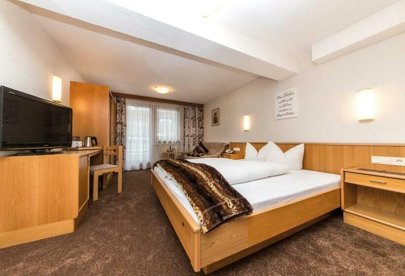 اتاق استاندارد با بالکن, Idhof