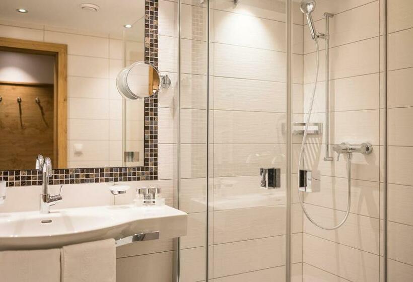 Superior Kamer met Balkon, Seespitz