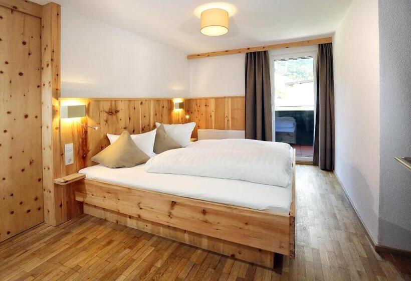 Семейный Номер, Berghotel Gasthof Gstrein