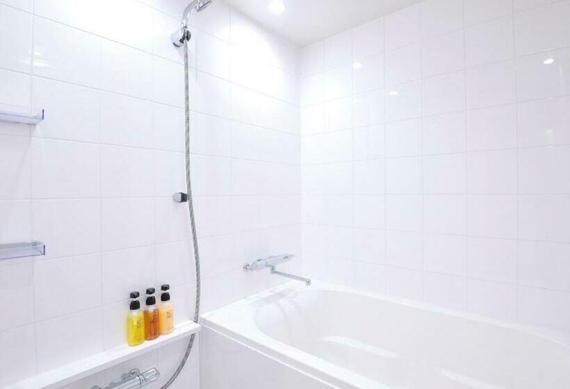 Номер Deluxe, Androoms Osaka Hommachi