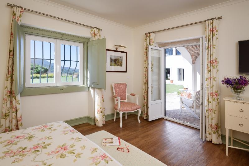 高级客房, Casa Palmela   Small Luxury Hotels Of The World, Hotel & Villas
