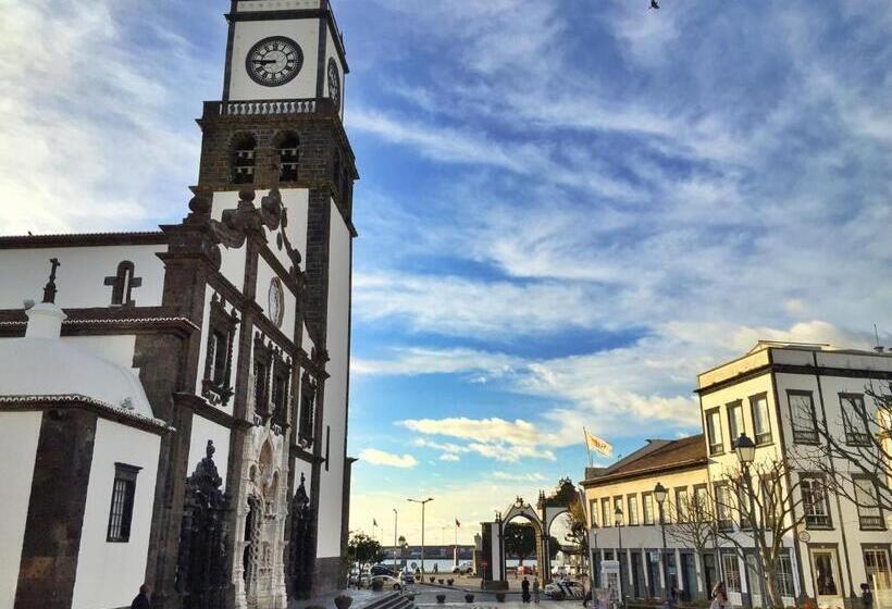 اتاق استاندارد یک نفره, Comercial Azores Boutique