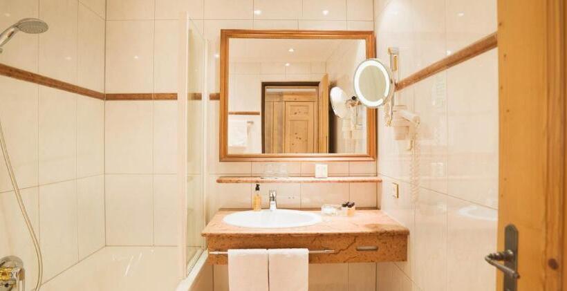 اتاق استاندارد با چشم‌انداز, Living & Spa Vitalhotel Edelweiss