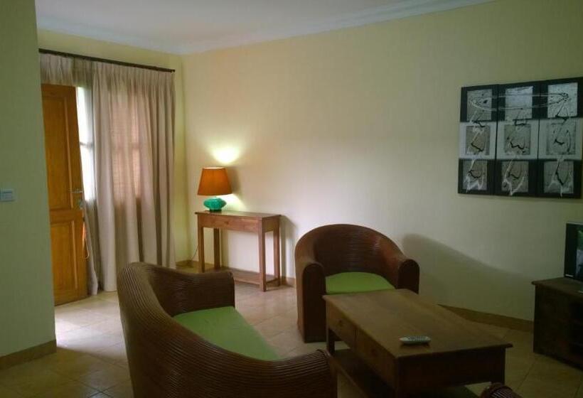 Deluxe Studio, Palm Malinamoc