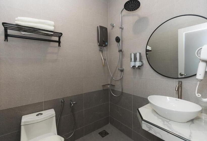 Номер Deluxe, Luma Senawang