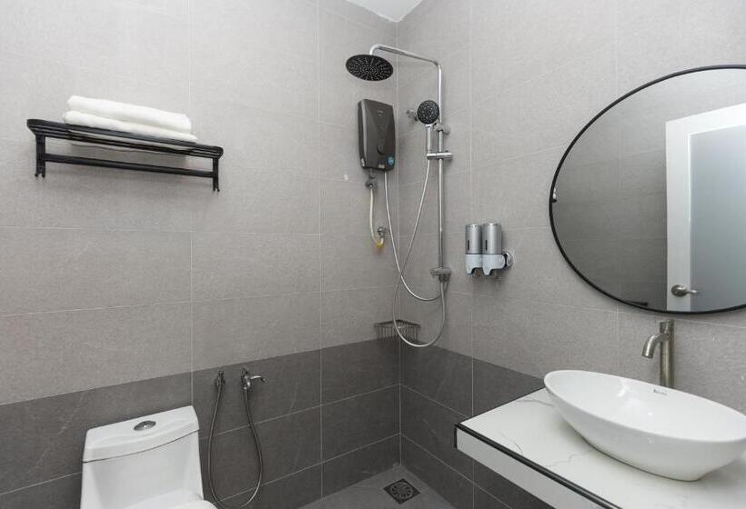 Номер Deluxe, Luma Senawang