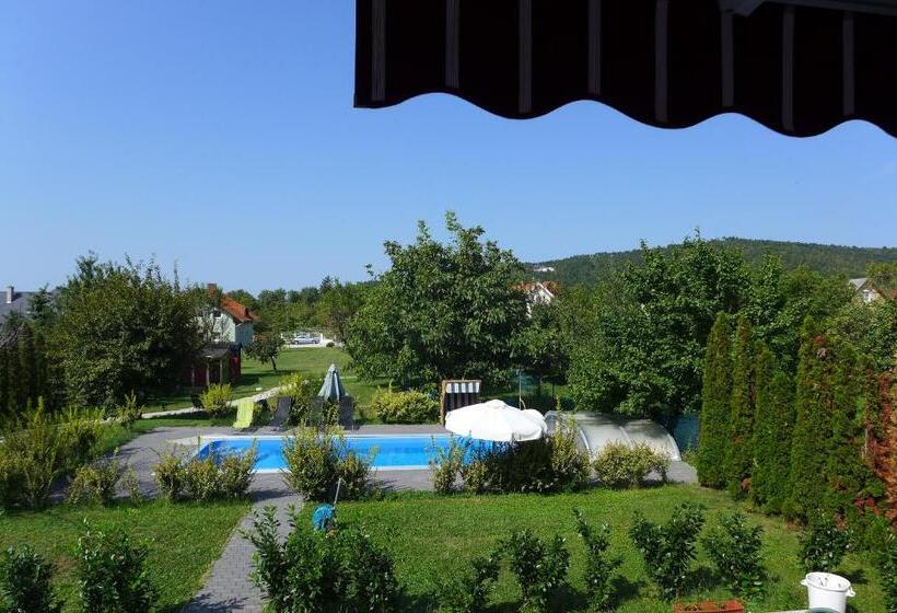 Семейный Номер, Villa Astoria