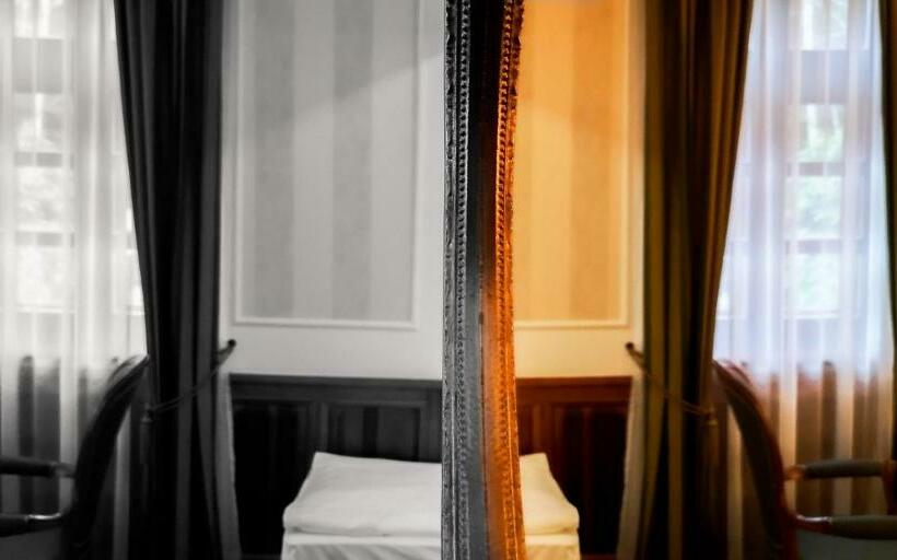 غرفة قياسية, Kastélyhotel Sasvár Resort