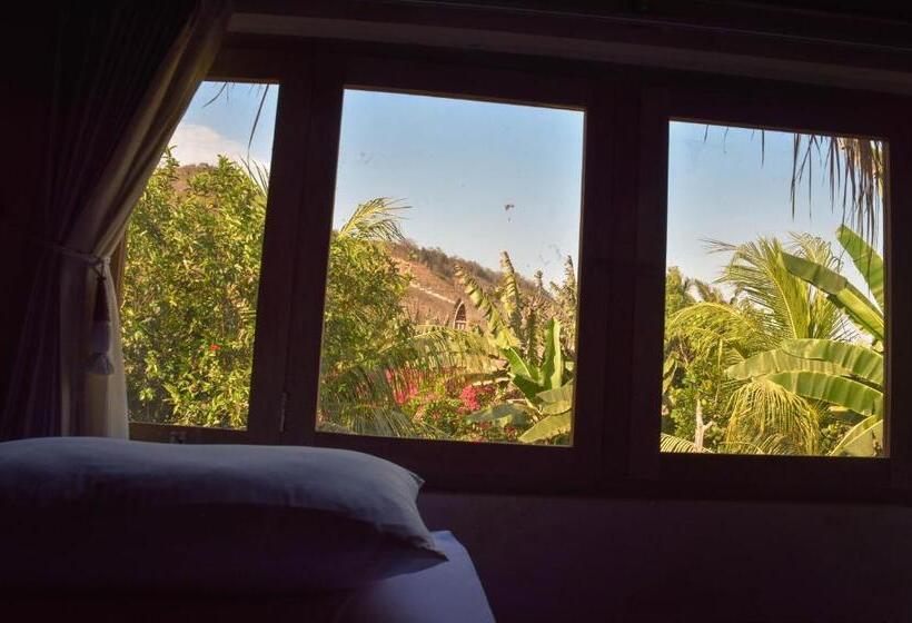 Семейное Бунгало, Owa Lodge Areguling