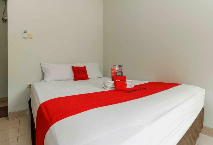 Номер Стандарт, Reddoorz Plus @ Karet Pedurenan 3