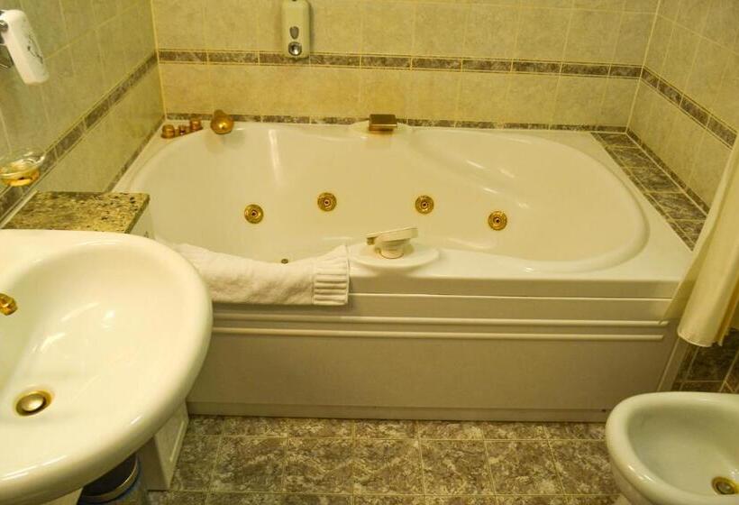 Номер Economy, Kastélyhotel Sasvár Resort