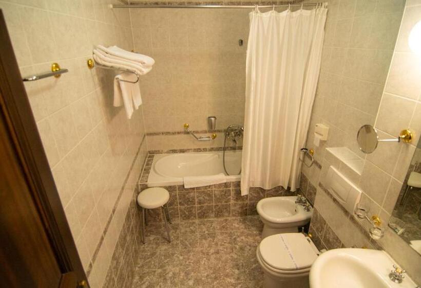 Номер Стандарт, Kastélyhotel Sasvár Resort