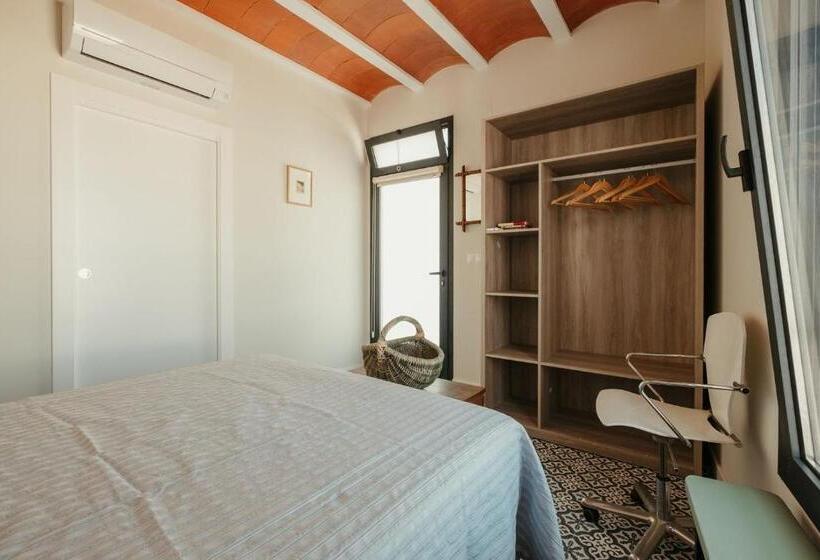 اتاق لوکس با بالکن, Casa Victoire Ayamonte