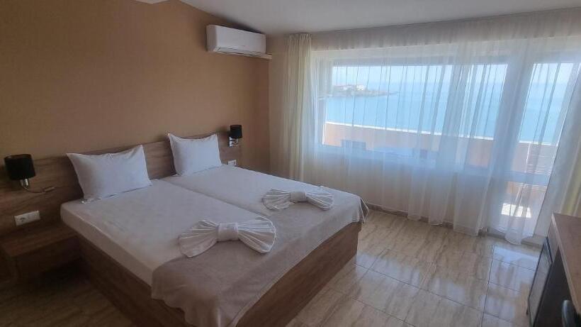 Номер Deluxe Вид на Море с Балконом, Family Hotel Alfa Vita