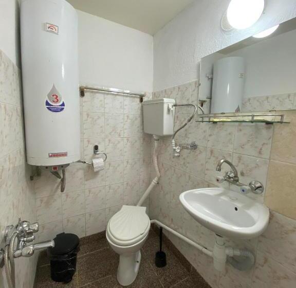 Номер Стандарт с Балконом, Family Hotel Julian