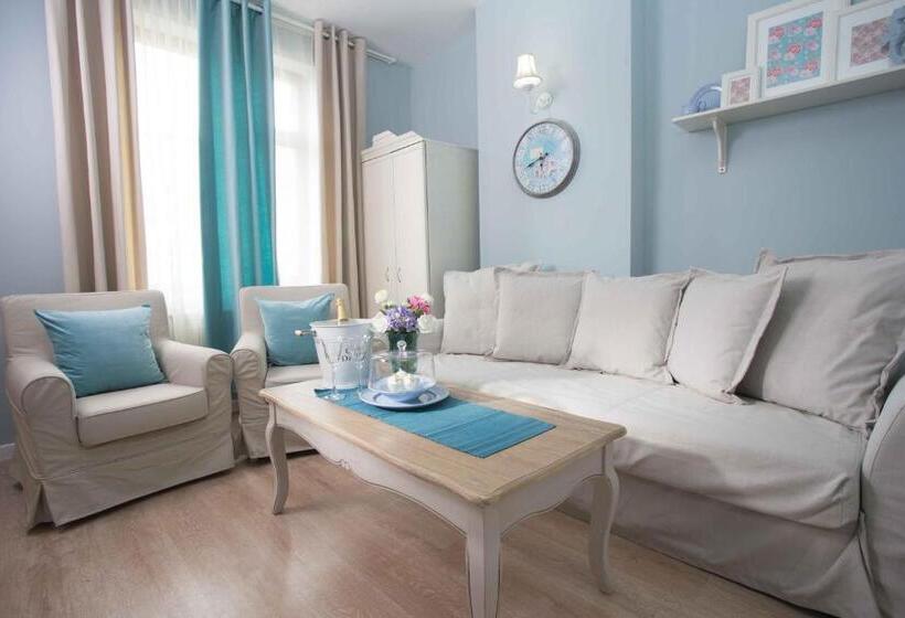 스위트, Family Hotel The Castle