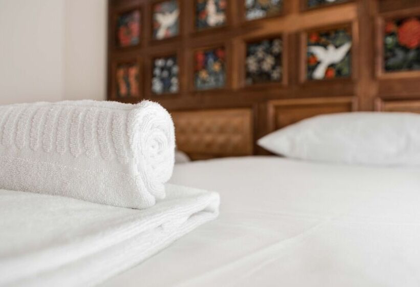 Quarto Standard Casa de Banho Partilhada, Sant Jordi Hostels Lisbon
