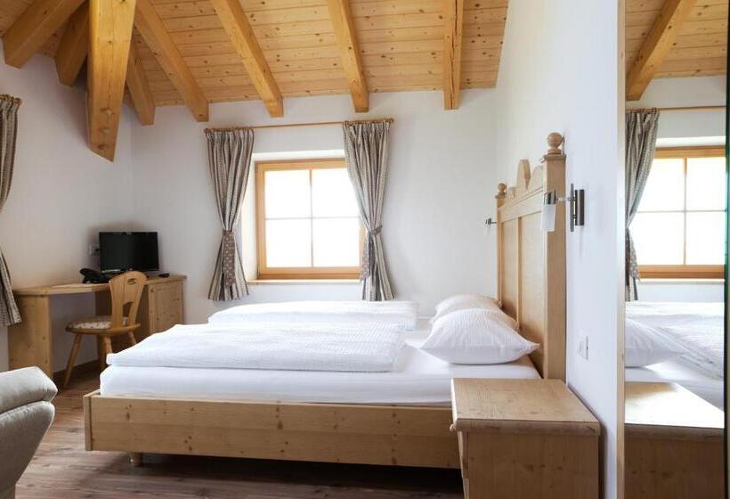 Номер Deluxe, Coronata Haus