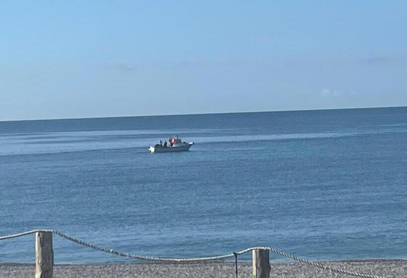 اتاق سه نفره سوپریور با چشمانداز دریا, 4 Venti Spa & Wellness