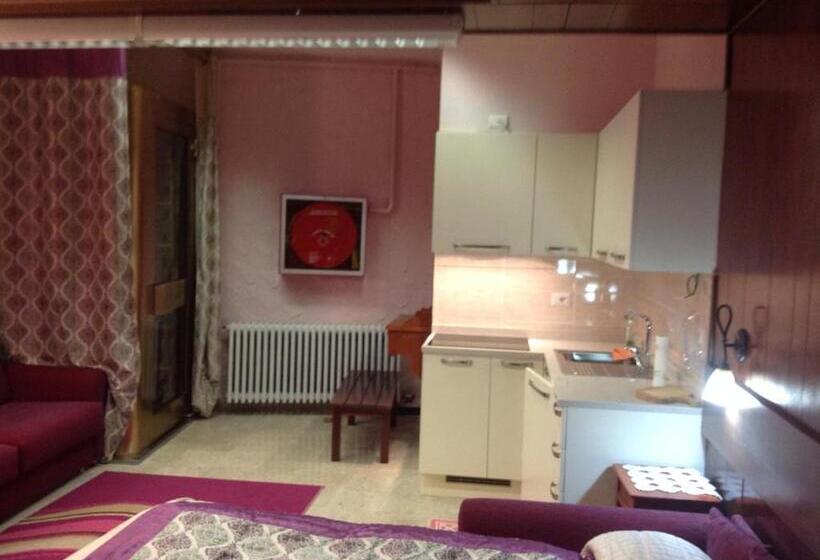 Estudio Familiar, Albergo Castello Da Bonino