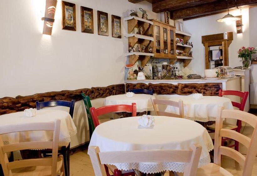 اتاق استاندارد سه نفره, Garnì La Rua Nel Bosco