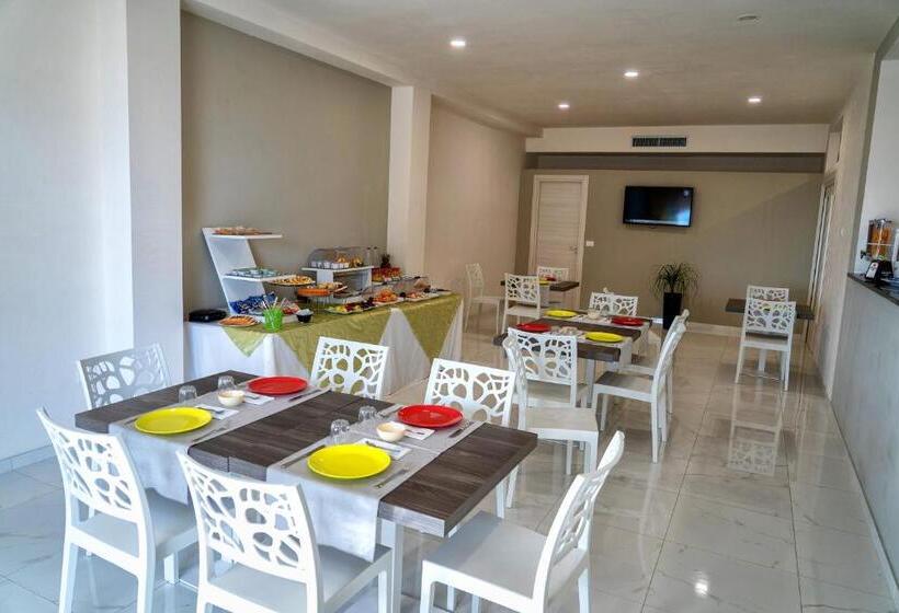 Номер Стандарт Вид на Бассейн, Le Murge Del Salento Hotel B&b Depandance