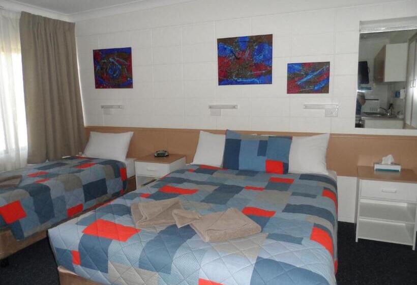 Семейный Номер, Oakey Motel