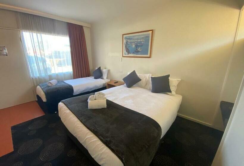 스탠다드 룸, The Astor Hotel Motel