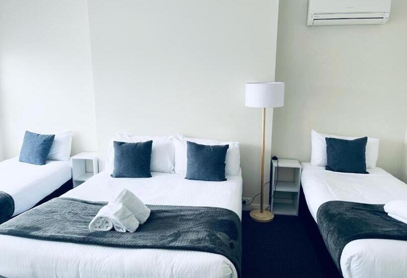 Апартаменты 2 Спальни, The Astor Hotel Motel