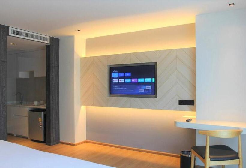 Номер Superior, 普吉岛拉威温德姆 Yyc旅游优选酒店 Wyndham Rawai Phuket Yyc Travel Preferred