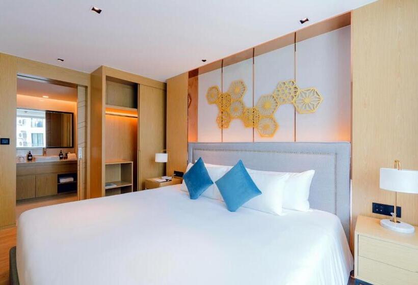 Номер Deluxe, 普吉岛拉威温德姆 Yyc旅游优选酒店 Wyndham Rawai Phuket Yyc Travel Preferred