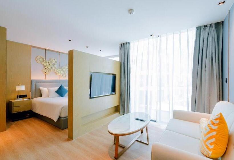 Номер Deluxe, 普吉岛拉威温德姆 Yyc旅游优选酒店 Wyndham Rawai Phuket Yyc Travel Preferred