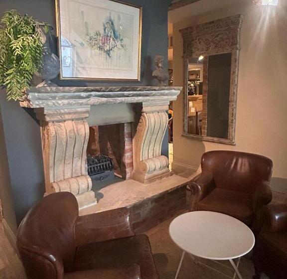 Люкс Дюплекс, Bushmills Townhouse