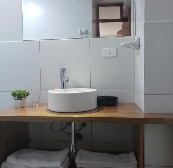سوییت, Hostal ñan Tika